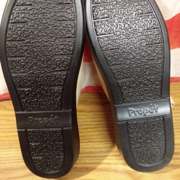 Propet Breeze Walker LA Leather Sandals Sz 7 - Picture 7 of 8